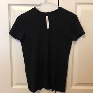 Aritzia Babaton Tshirt